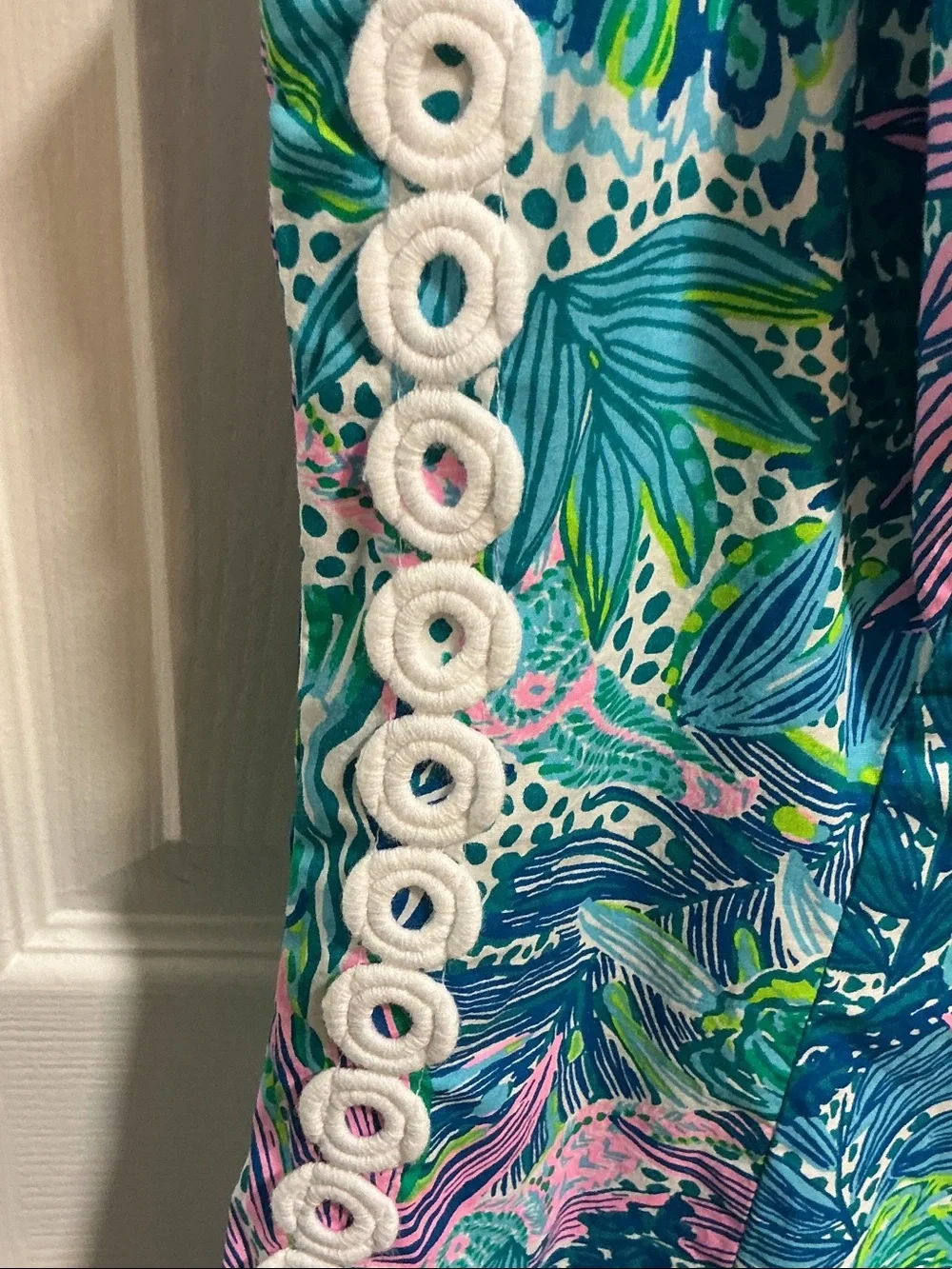 Lilly Pulitzer Mila Shift Dress – Botanical Green Holiday in the Sun (Retired) - Picture 3 of 6
